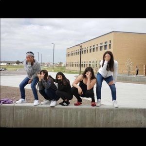 Meet your Posher, Emily